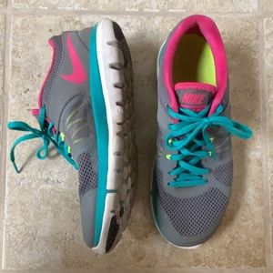 Nike Womens Gym Shoes